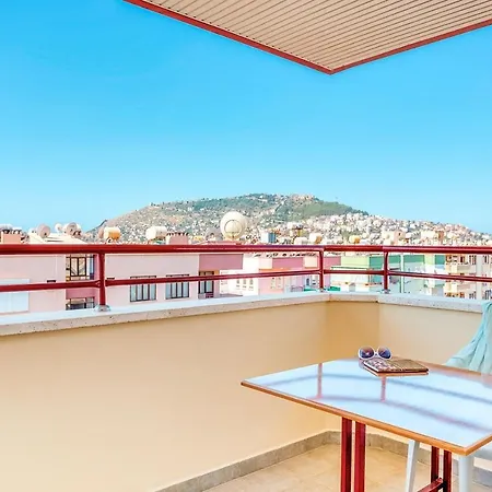 Amber-rose ألانيا