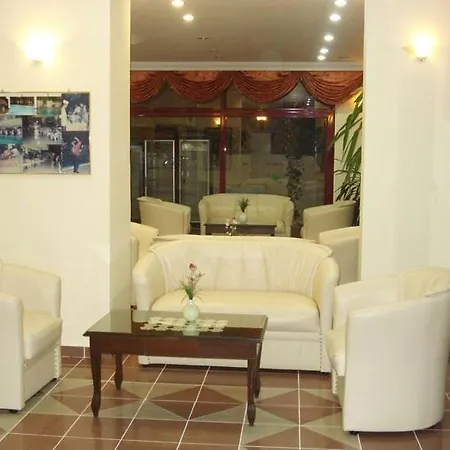 Amber-rose Aparthotel 3*
