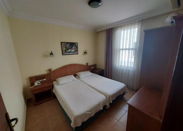 Aparthotel Amber-rose 2*