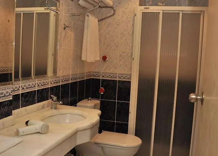 Aparthotel Amber-rose 2*