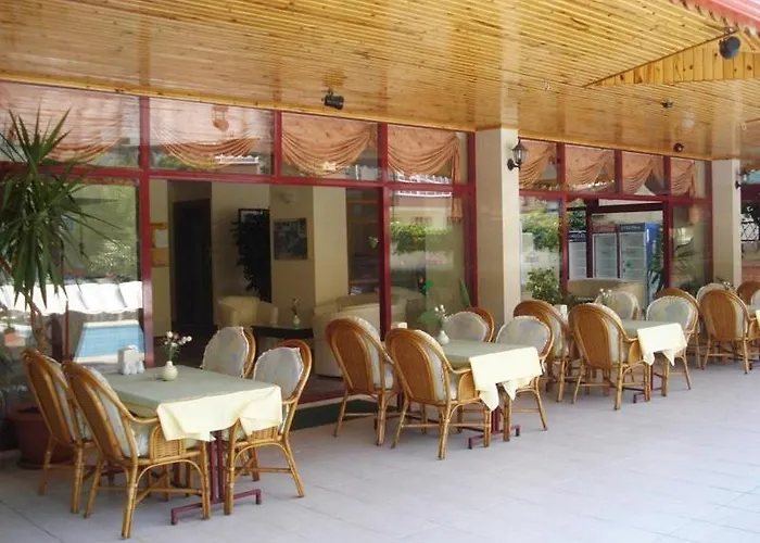 Amber-rose Aparthotel